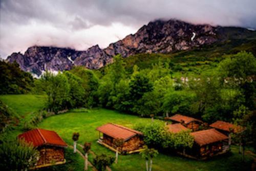 Hotel Rural Picos De Europa بوسادا دي فالديون المظهر الخارجي الصورة