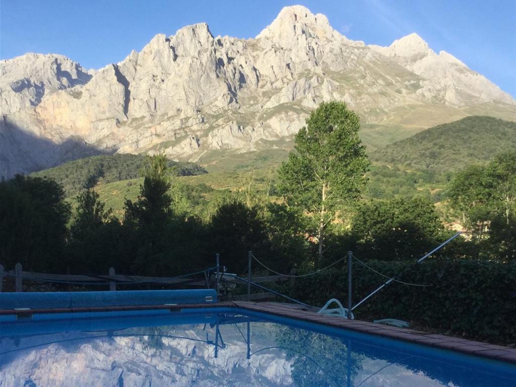 Hotel Rural Picos De Europa بوسادا دي فالديون المظهر الخارجي الصورة